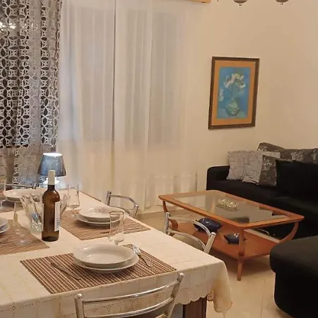 Sunflower House Διαμέρισμα