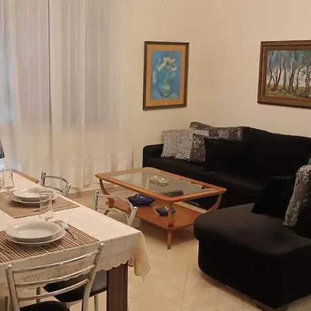 Sunflower House Διαμέρισμα